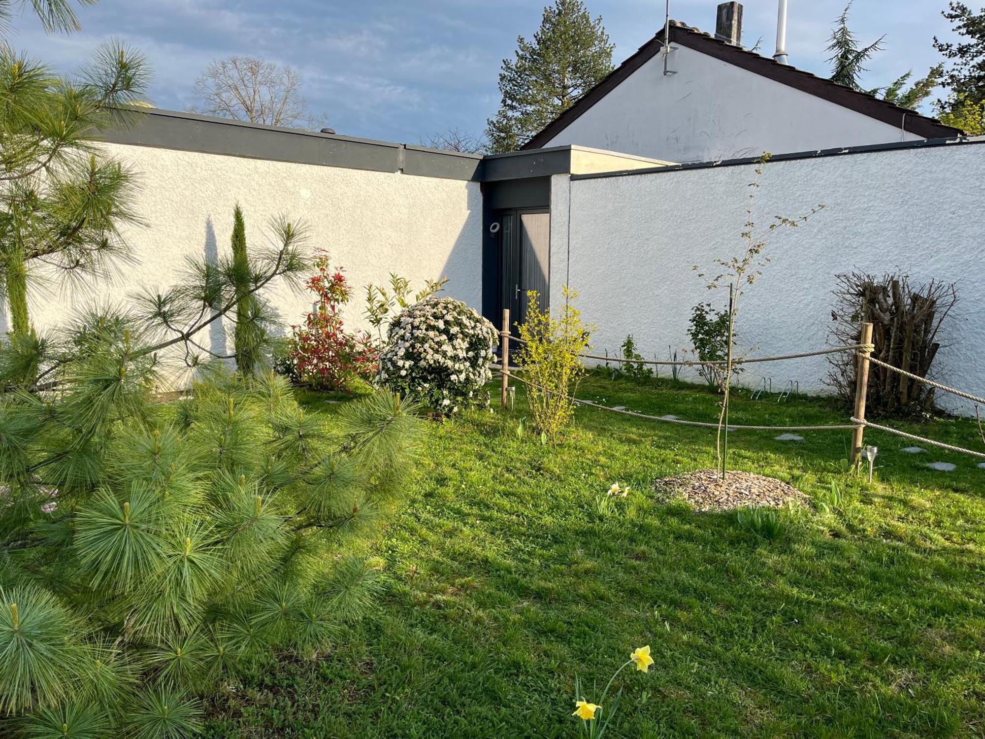 Les Pins De Talant , Au Calme En Rez De Jardinアパートメント エクステリア 写真
